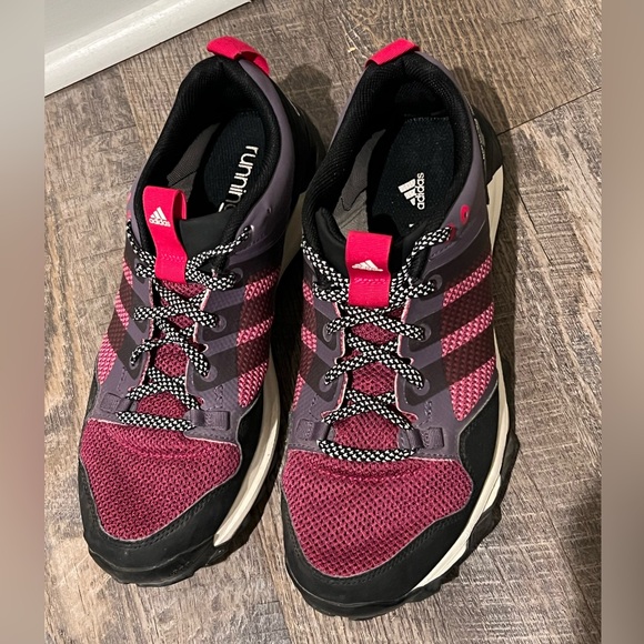Adidas Traxion TR7 Kanadia Burgundy and Black Treaded Trail Running Shoes - Picture 3 of 8
